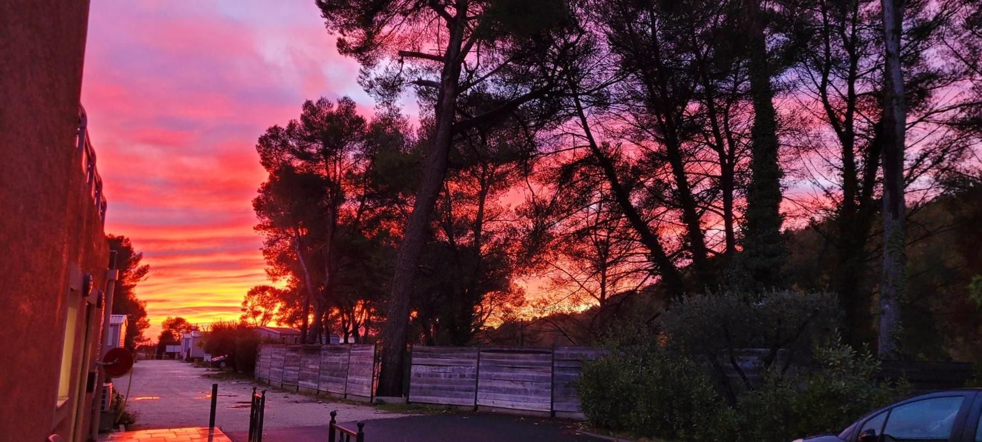 Camping Aux Portes De Cassis Roquefort-la-Bedoule Ngoại thất bức ảnh