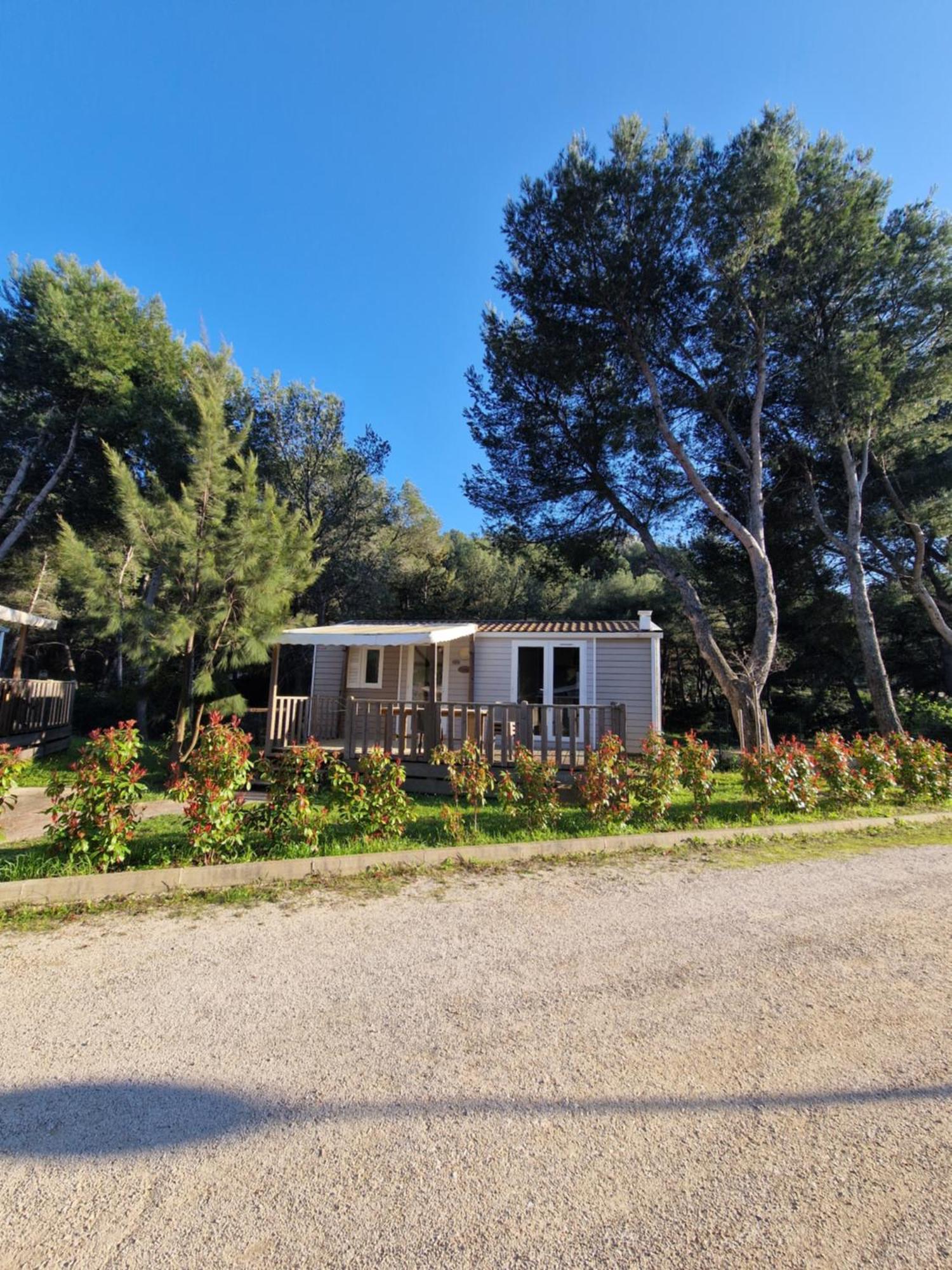 Camping Aux Portes De Cassis Roquefort-la-Bedoule Ngoại thất bức ảnh